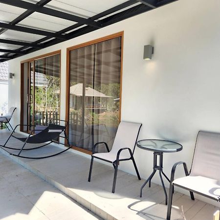 The Duck Cafe And Resort Τρατ Εξωτερικό φωτογραφία