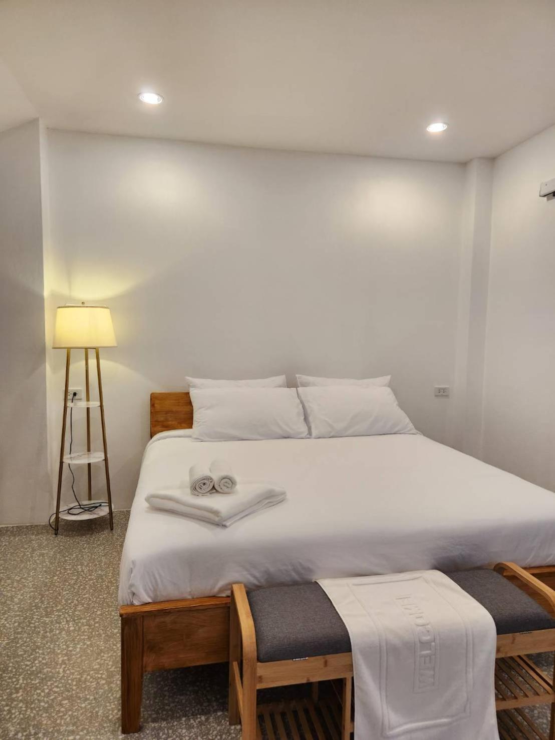 The Duck Cafe And Resort Τρατ Εξωτερικό φωτογραφία