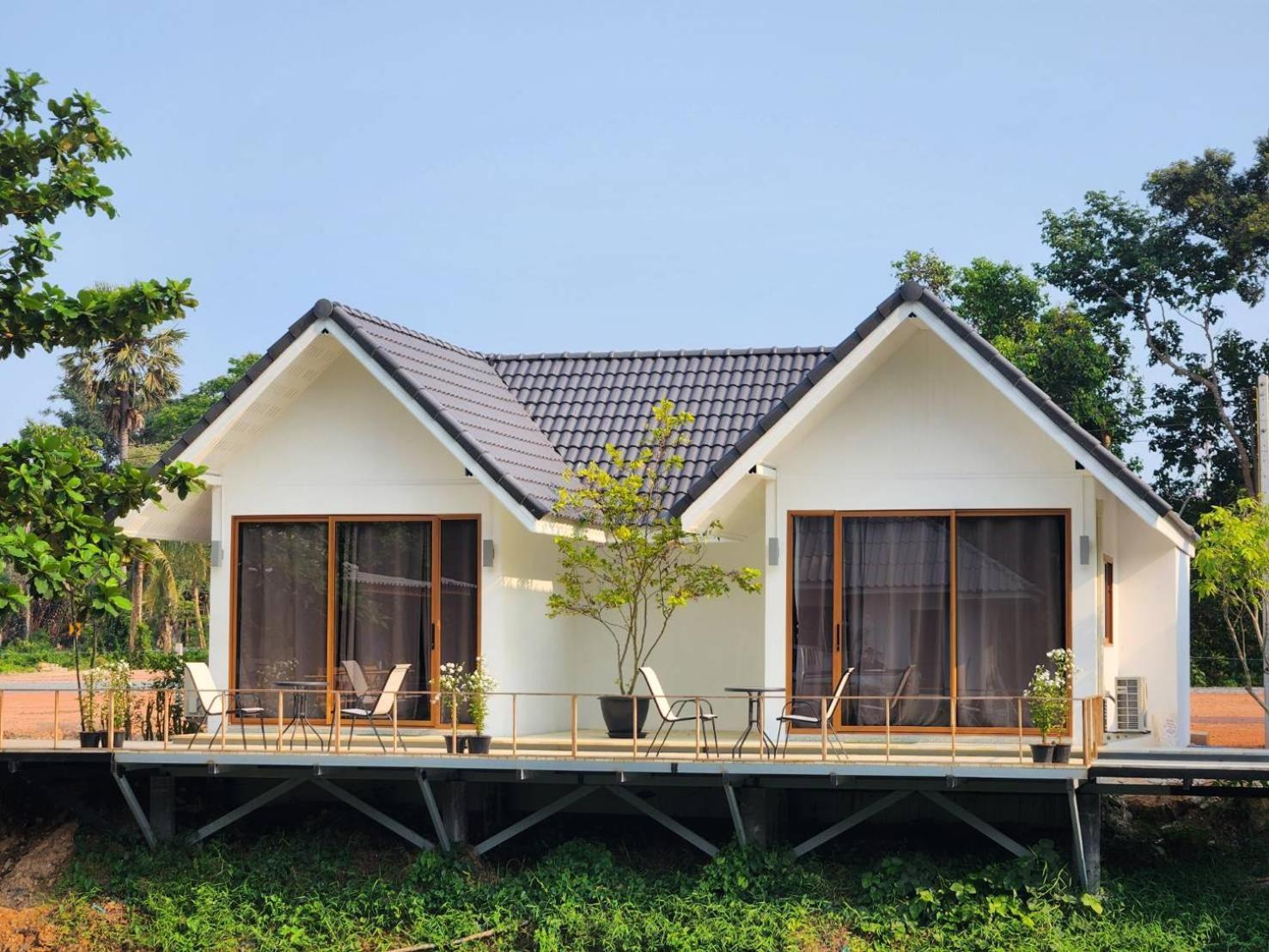 The Duck Cafe And Resort Τρατ Εξωτερικό φωτογραφία