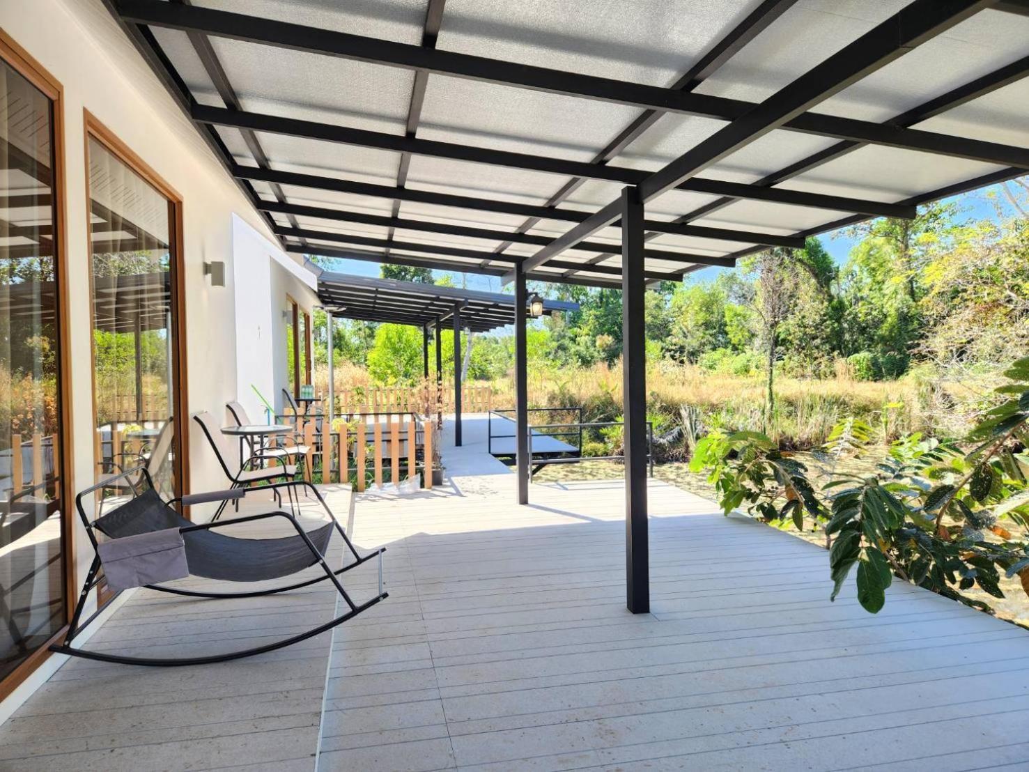 The Duck Cafe And Resort Τρατ Εξωτερικό φωτογραφία